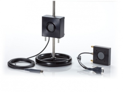 Senzory pro měření výkonu laseru s USB nebo RS-232 rozhraním