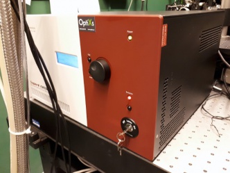 Superkontinuální laser s filtračním modulem