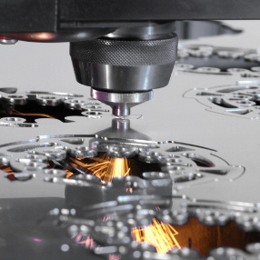 Lasery v kovovýrobě a zpracovatelském průmyslu